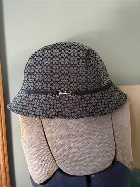 Coach Black & Gray Signature Bucket Hat